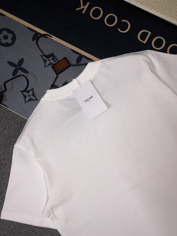 ブランドTシャツ角部分ディテール